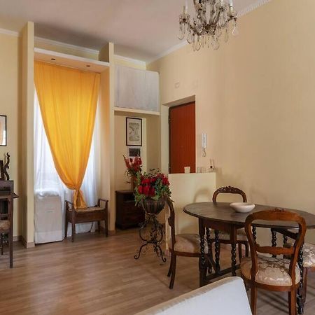 Elegante Appartamento Centrale Roma Esterno foto