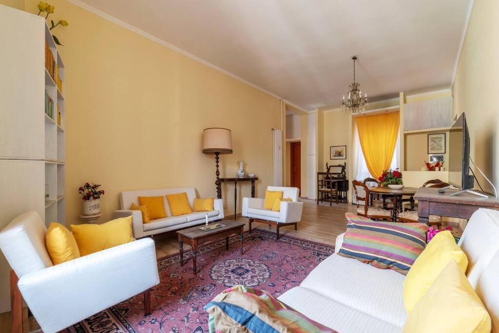 Elegante Appartamento Centrale Roma Esterno foto